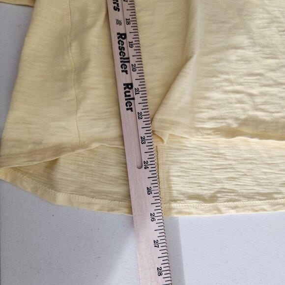 Chicos Top Womens Size 0 US XS Ultimate Tee Yellow 3/4 Sleeve Soft Cotton Blend - Picture 3 of 13